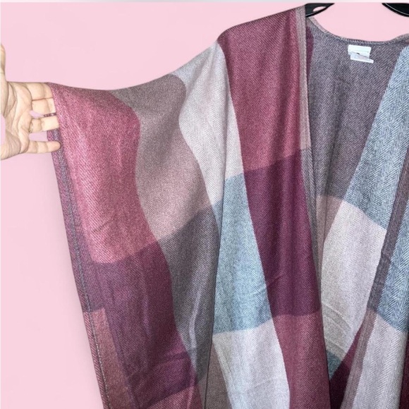 Woolrich fold over fringed Blanket shawl OS - Picture 4 of 9